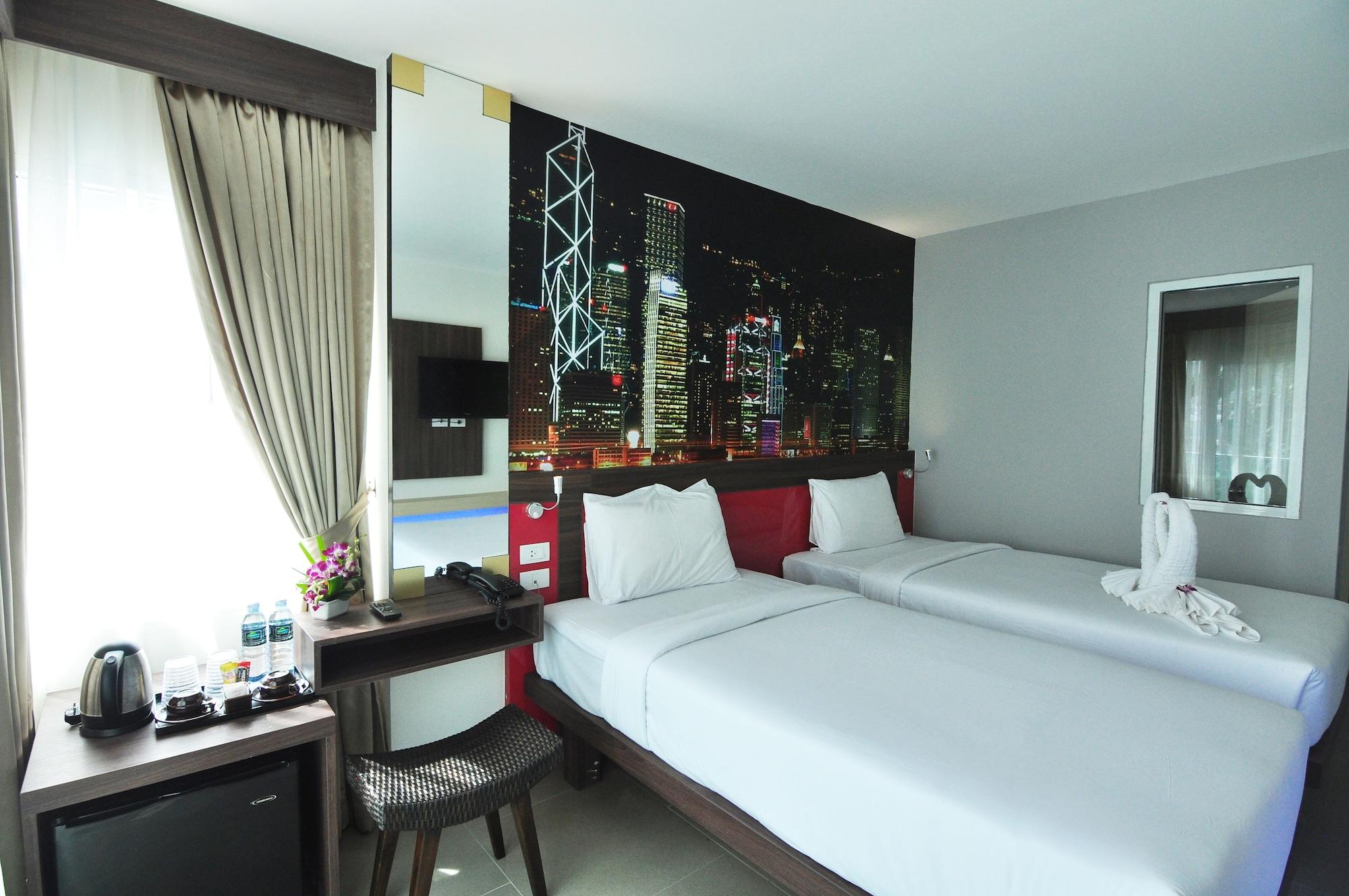 The Aim Patong Hotel Exterior photo