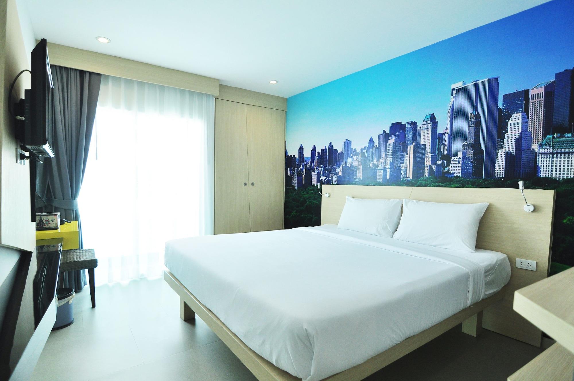The Aim Patong Hotel Exterior photo