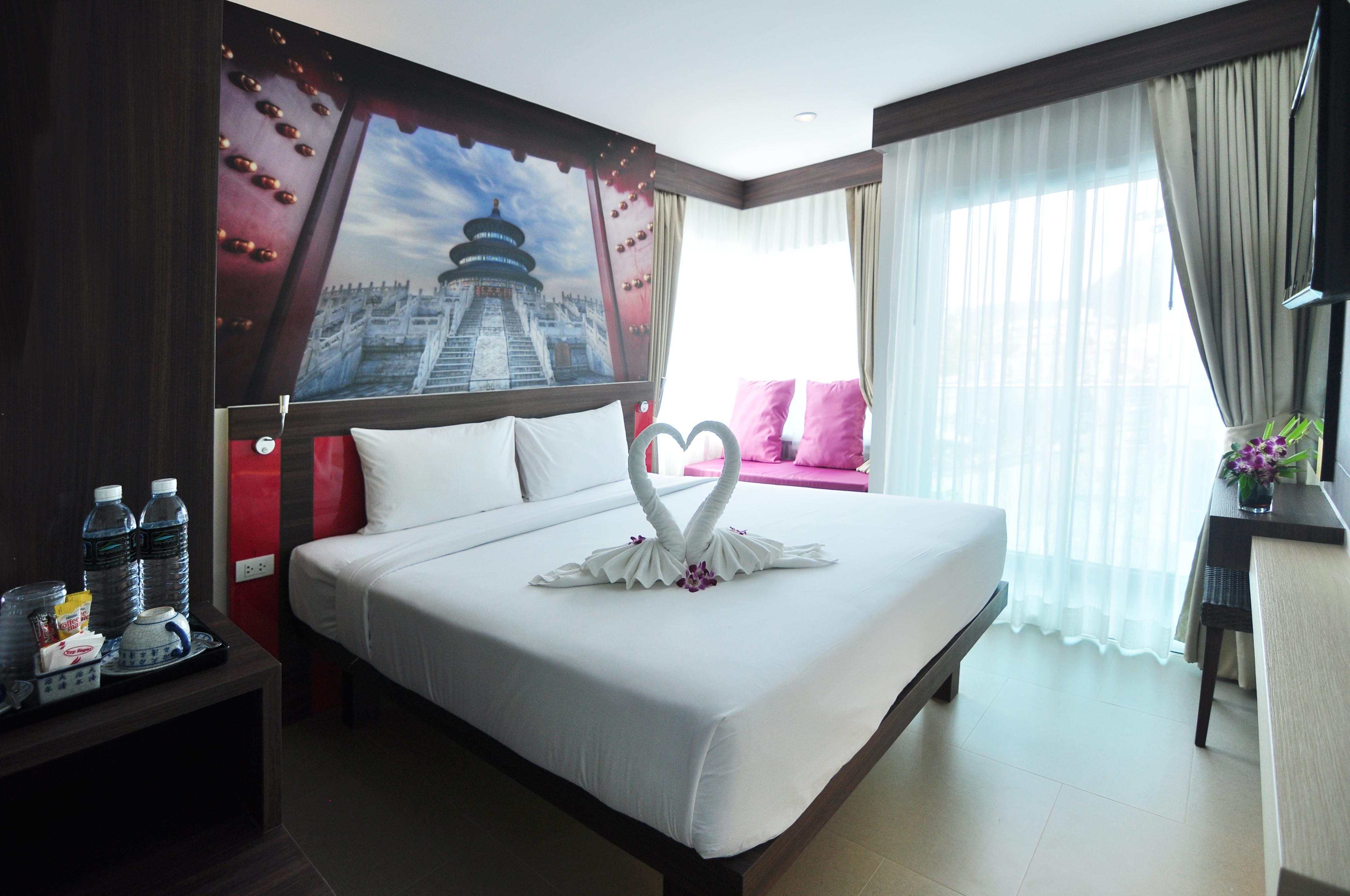 The Aim Patong Hotel Exterior photo