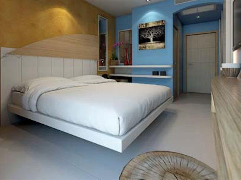 The Aim Patong Hotel Exterior photo